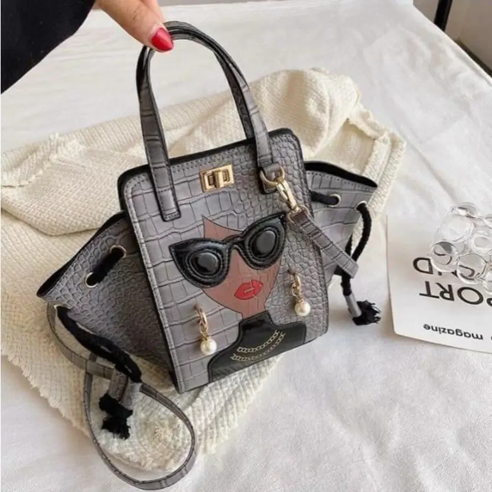 Vintage Style Square Shaped Handbag In Gray